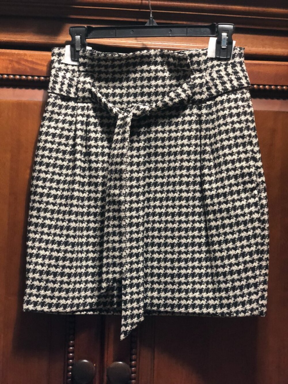 Express Black White Houndstooth Tweed Belted Mini Skirt